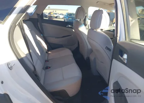 2017 Hyundai Tucson Se z USA, uszkodzony, nr VIN KM8J33A48HU383376